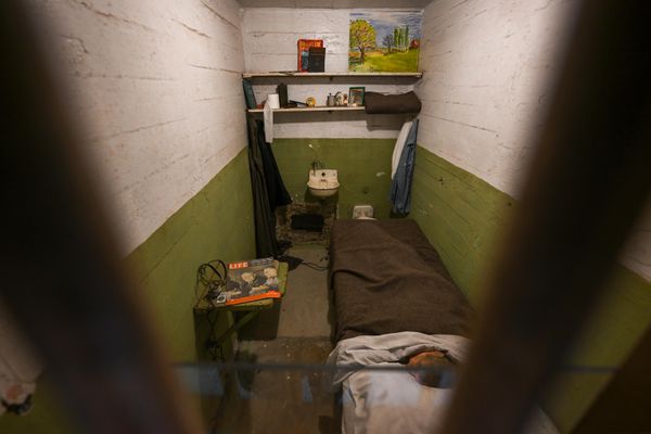 Камера заключенного Кларенса Энглина, сбежавшего из федеральной тюрьмы строгого режима Алькатрас 11 июня 1962 года - Sputnik Армения