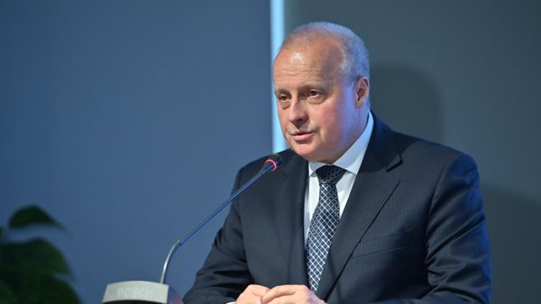 Посол РФ Сергей Копыркин на научно-практической конференции, посвященной 10-летию Армяно-российского центра гуманитарного реагирования (19 мая 2025). Еревaн - Sputnik Армения