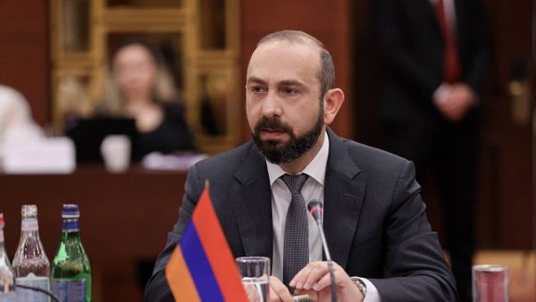 Министр иностранных дел Арарат Мирзоян на открытии региональной встречи послов Европейского Союза в Восточной Европе и Центральной Азии (20 мая 2025) - Sputnik Армения