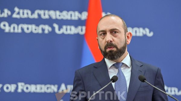 Министр иностранных дел Армении Арарат Мирзоян - Sputnik Армения