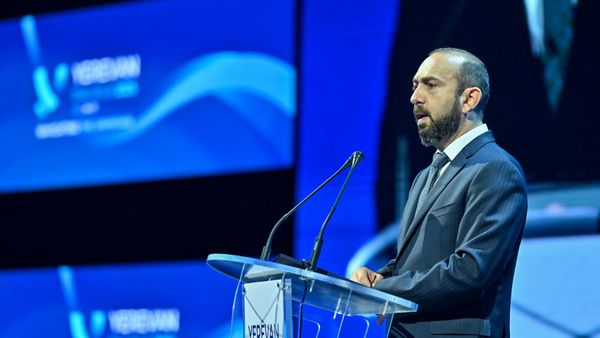 Արարատ Միրզոյան - Sputnik Արմենիա