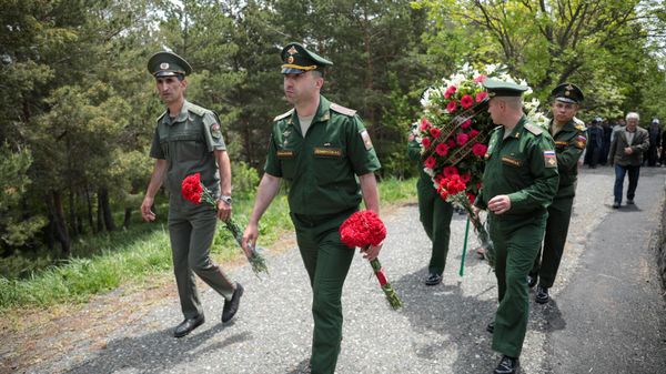 Праздничные мероприятия по случаю Дня Первой республики в Апаране (28 мая 2025). Апаран - Sputnik Армения