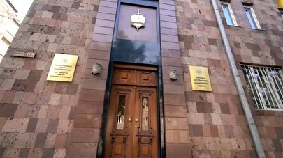 Вход в здание Антикоррупционного комитета 
