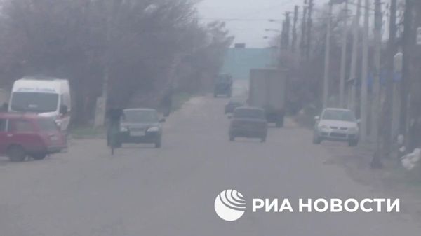 ФСБ показала видео задержания жителя ЛНР, передававшего украинской разведке данные о дислокации ВС России в регионе  - Sputnik Армения