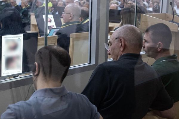 Судебное заседание над армянским военно-политическим руководством Нагорного Карабаха (2 июня 2025). Баку - Sputnik Армения