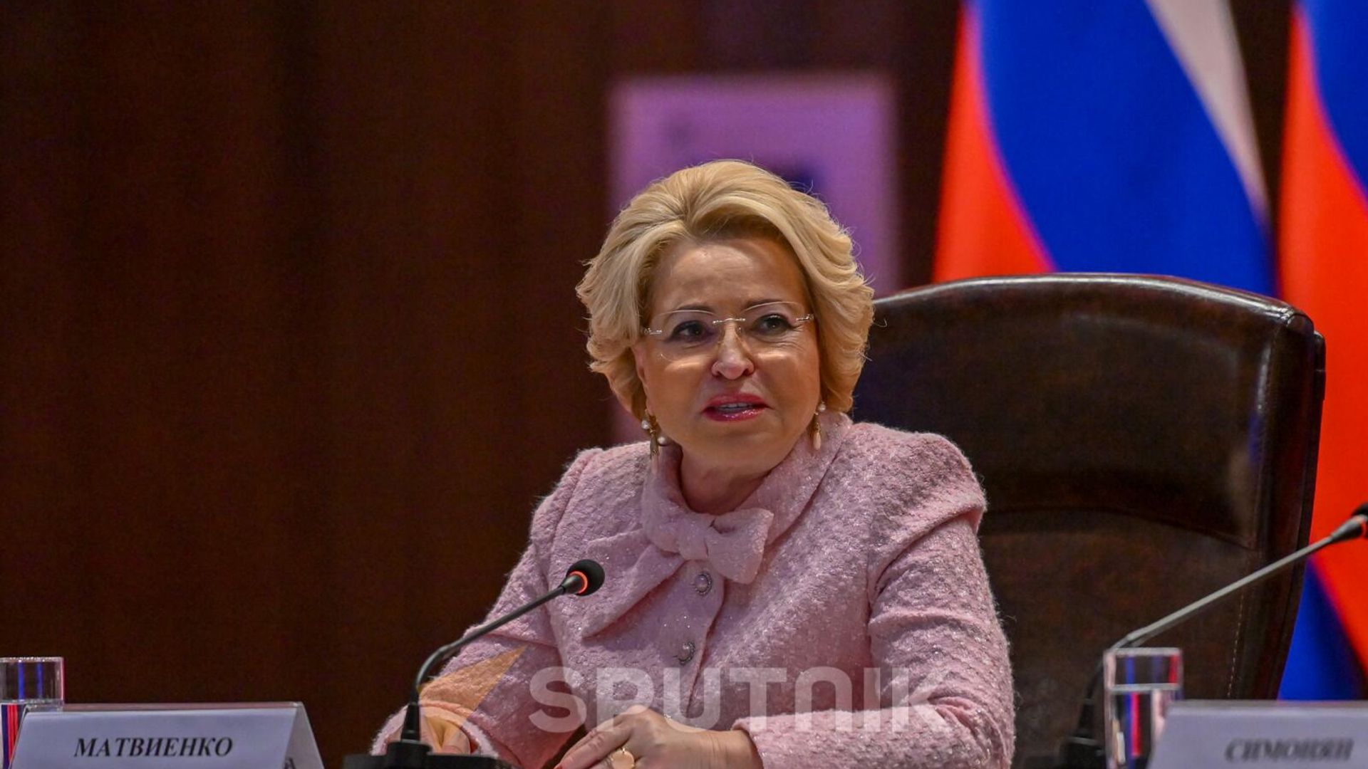 Председатель Совета Федерации РФ Валентина Матвиенко на десятом Российско-армянском межрегиональном форуме (6 июня 2025). Еревaн - Sputnik Армения, 1920, 06.06.2025