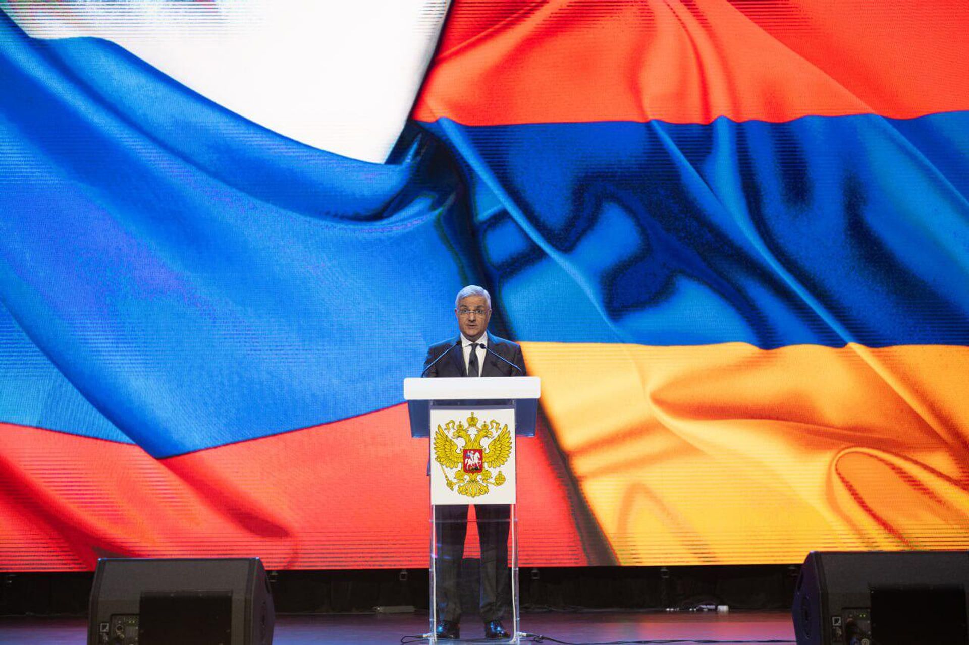 Вице-премьер Армении Мгер Григорян на приеме посольства РФ в Армении по случаю Дня России (12 июня 2025). Еревaн - Sputnik Армения, 1920, 12.06.2025