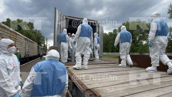 Кадры передачи Украине тел ещё 1200 военных ВСУ в рамках договорённостей - Sputnik Армения