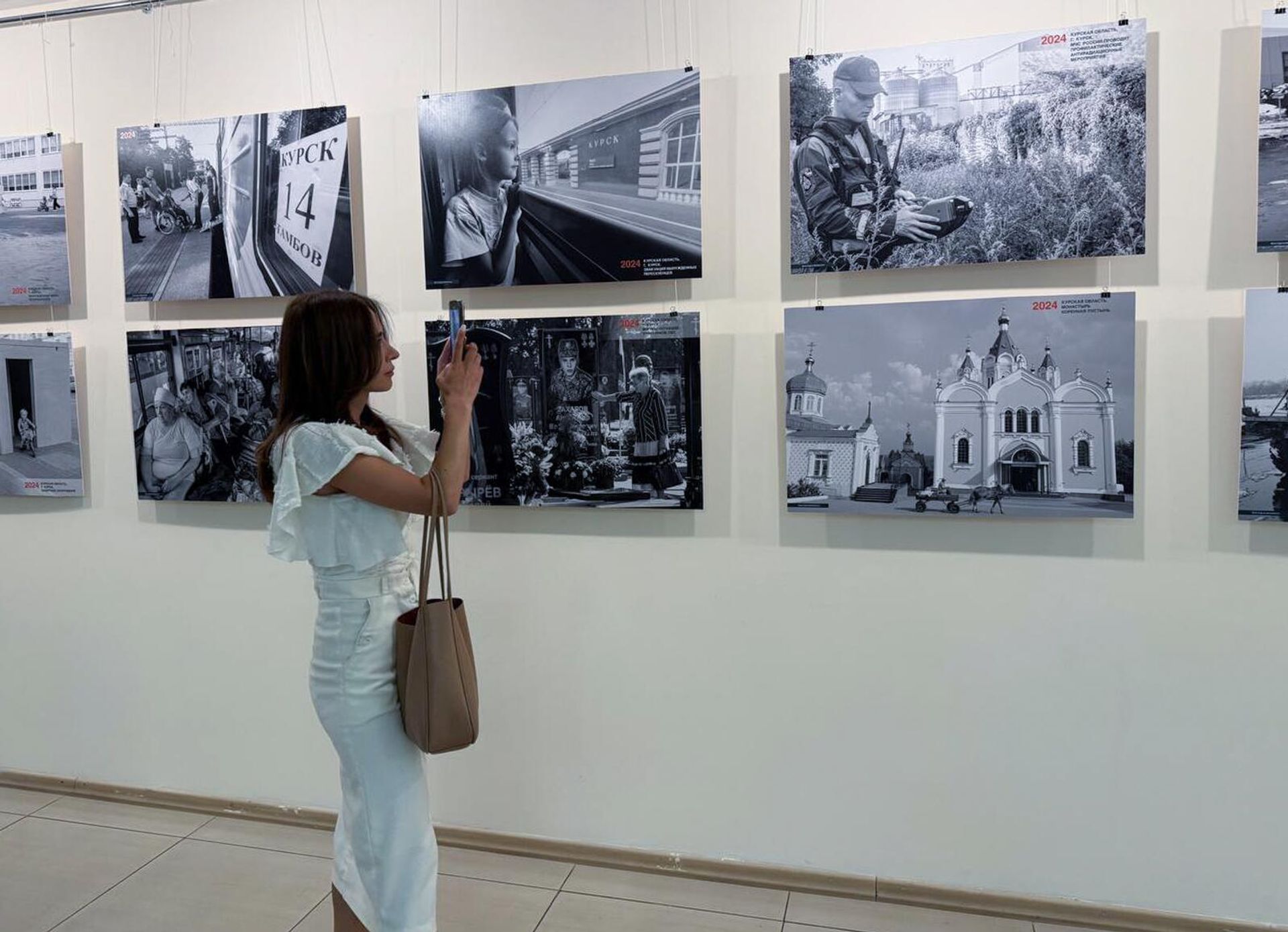 Открытие выставки российского журналиста Война глазами фотоаппарата (16 июня 2025). Еревaн - Sputnik Армения, 1920, 16.06.2025