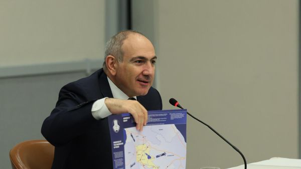 Премьер-министр Никол Пашинян встретился с представителями армянской диаспоры Стамбула (20 июня 2025). Стамбул - Sputnik Армения