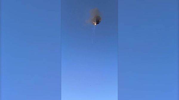 В Бразилии загорелся и упал воздушный шар - Sputnik Армения