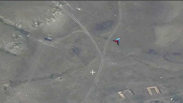Видео удара Искандером-М с кассетной боевой частью по объекту ВСУ в Херсонской области - Sputnik Армения