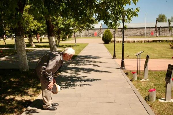 Экскурсия 99-летнего ветерана ВОВ Михаила Саакяна по 102-ой российской военной базе в Гюмри - Sputnik Армения