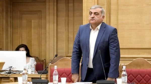 Судья Масис Мелконян на заседании Высшего судебного совета (7 июля 2025). Еревaн - Sputnik Армения