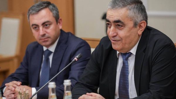 Իշխան Սաղաթելյանը և Արմեն Ռուստամյանը - Sputnik Արմենիա