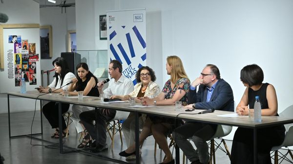 Пресс-конференция, посвященная международному сотрудничеству 22-го Ереванского международного кинофестиваля Золотой абрикос (11 июля 2025). Еревaн - Sputnik Армения