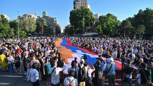 Արցախցիների հանրահավաքը Ազատության հրապարակում - Sputnik Արմենիա