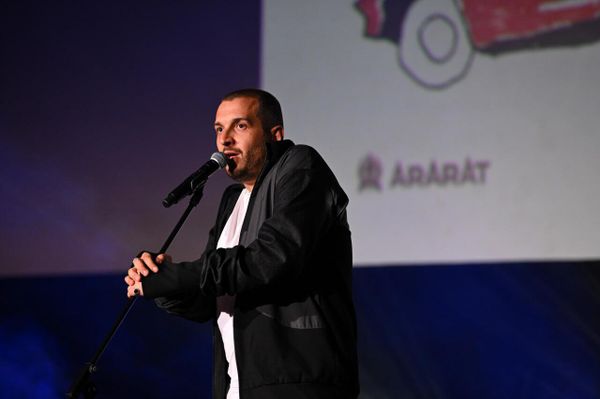 Директор и художественный руководитель кинофестиваля "Золотой абрикос" Карен Аветисян на церемонии награждения победителей 22-го международного кинофестиваля "Золотой абрикос" - Sputnik Армения