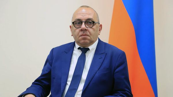 Начальник управления по цифровизации министерства высокотехнологичной промышленности Армении Аршак Керобян - Sputnik Армения
