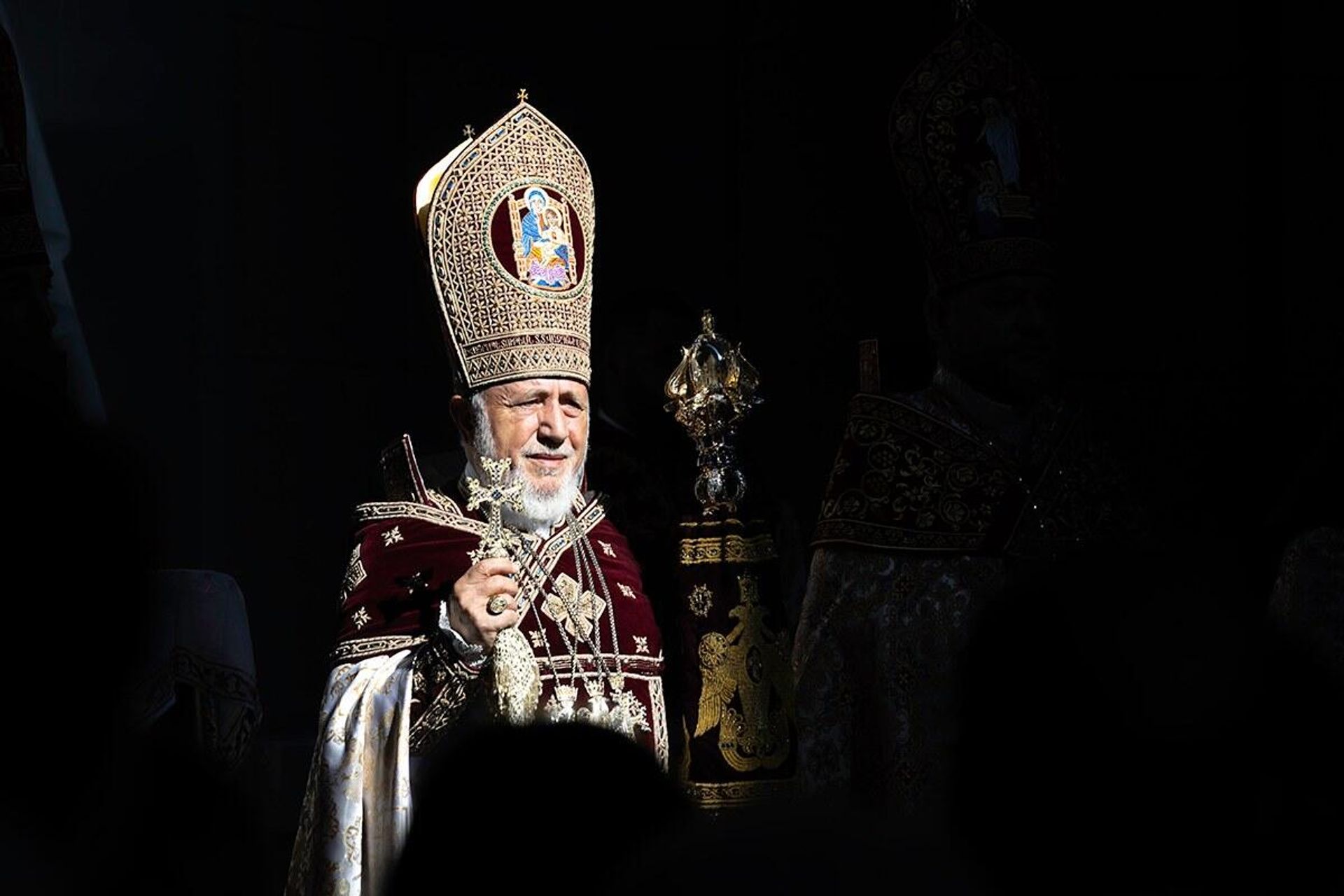Католикос Гарегин II проводит церемонию открытия Мавзолея Католикосата и Зала молитв при свечах (27 июля 2025). Эчмиадзин - Sputnik Արմենիա, 1920, 27.07.2025