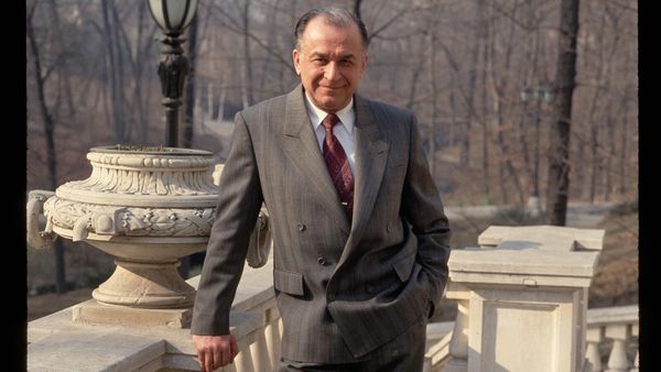 Президент Румынии Ион Илиеску в Президентском дворце (10 февраля 1993). Бухарест - Sputnik Армения