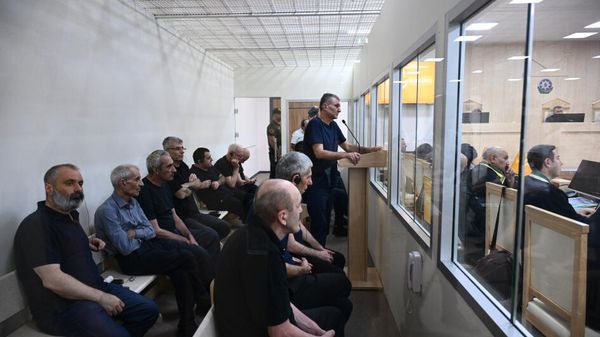 Судебное заседание над армянским военно-политическим руководством Нагорного Карабаха (4 августа 2025). Баку - Sputnik Армения