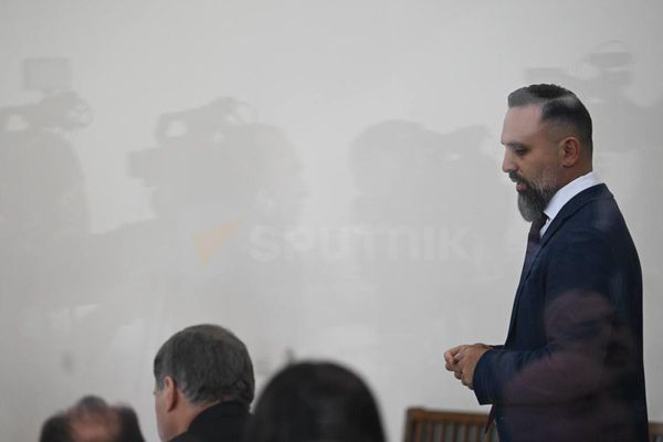 Փաստաբան Երեմ Սարգսյանը դատարանի դահլիճում - Sputnik Արմենիա