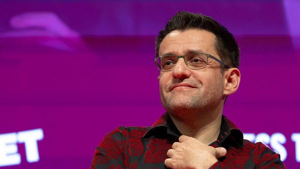 Левон Аронян во время презентации игроков и пресс-конференции перед шахматным турниром Grand Chess Tour Superbet Rapid & Blitz Poland 2025 (25 апреля 2025). Варшава - Sputnik Армения