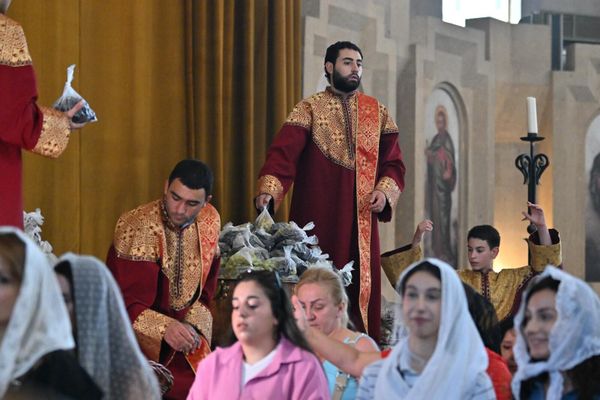 Для армянской женщины Св. Дева – воплощение добродетельной и преданной матери, хранительницы семьи - Sputnik Армения