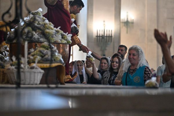 Св. Дева завещала апостолу Иоанну отслужить Св. Литургию, чтобы в последний раз принять Св. Причастие. - Sputnik Армения