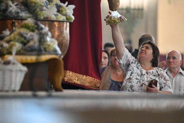 Св. Апостол Варфоломей, отсутствовавший на погребении, вернувшись в Иерусалим, пожелал в последний раз увидеть Богоматерь. - Sputnik Армения