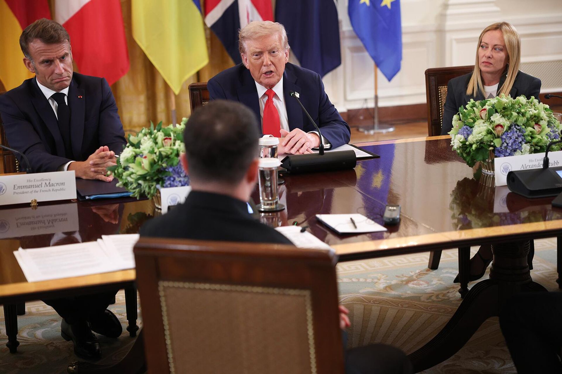 Президент США Дональд Трамп проведет встречу с президентом Украины Владимиром Зеленским и европейскими лидерами в Белом доме (18 августа 2025). Вашингтон - Sputnik Արմենիա, 1920, 19.08.2025
