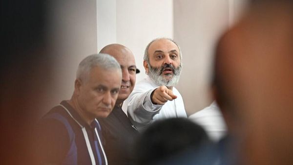 Архиепископ Баграт Галстанян на судебном заседании - Sputnik Армения