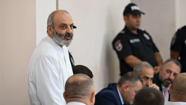 Архиепископ Баграт Галстанян на судебном заседании по своему делу (19 августа 2025). Еревaн - Sputnik Армения