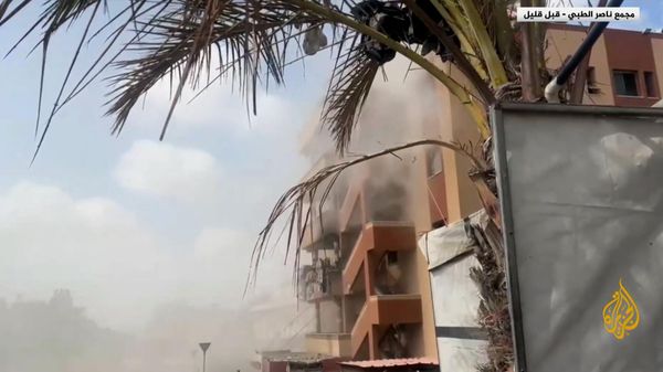 Нескольк журналистов, в том числе оператор телеканала Al Jazeera, погибли в результате обстрела Израилем медцентра  - Sputnik Армения