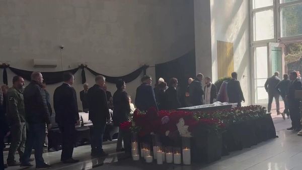 Церемония прощания с членом СПЧ, журналистом, исполнительным директором международной медиагруппы Россия сегодня Кириллом Вышинским - Sputnik Армения