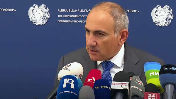 Никол Пашинян проводит брифинг (28 августа 2025). Еревaн - Sputnik Армения