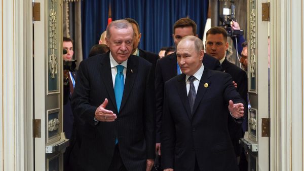 Президент РФ Владимир Путин и президент Турецкой Республики Реджеп Тайип Эрдоган во время встречи на полях саммита Шанхайской организации сотрудничества (ШОС) в Тяньцзине (1 сентября 2025). Китай - Sputnik Армения