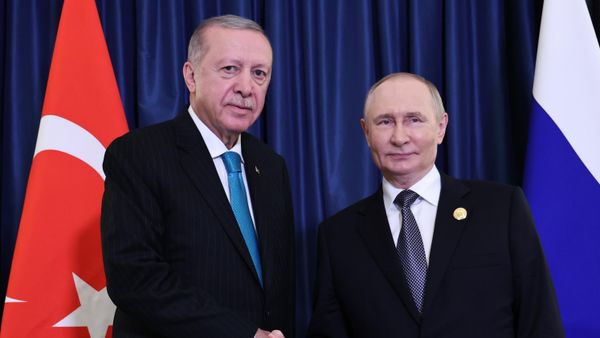 Президент РФ Владимир Путин и президент Турецкой Республики Реджеп Тайип Эрдоган во время встречи на полях саммита Шанхайской организации сотрудничества (ШОС) в Тяньцзине (1 сентября 2025). Китай - Sputnik Армения