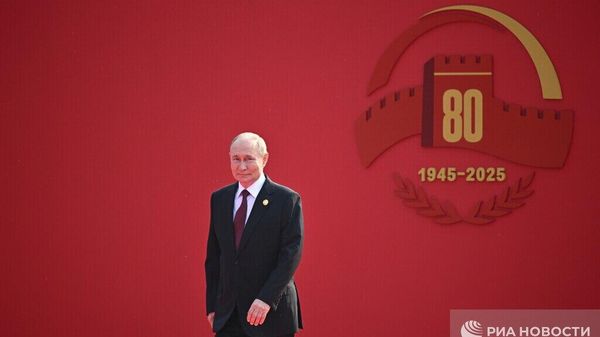 Президент РФ Владимир Путин на военном параде (3 сентября 2025). Пекин - Sputnik Армения