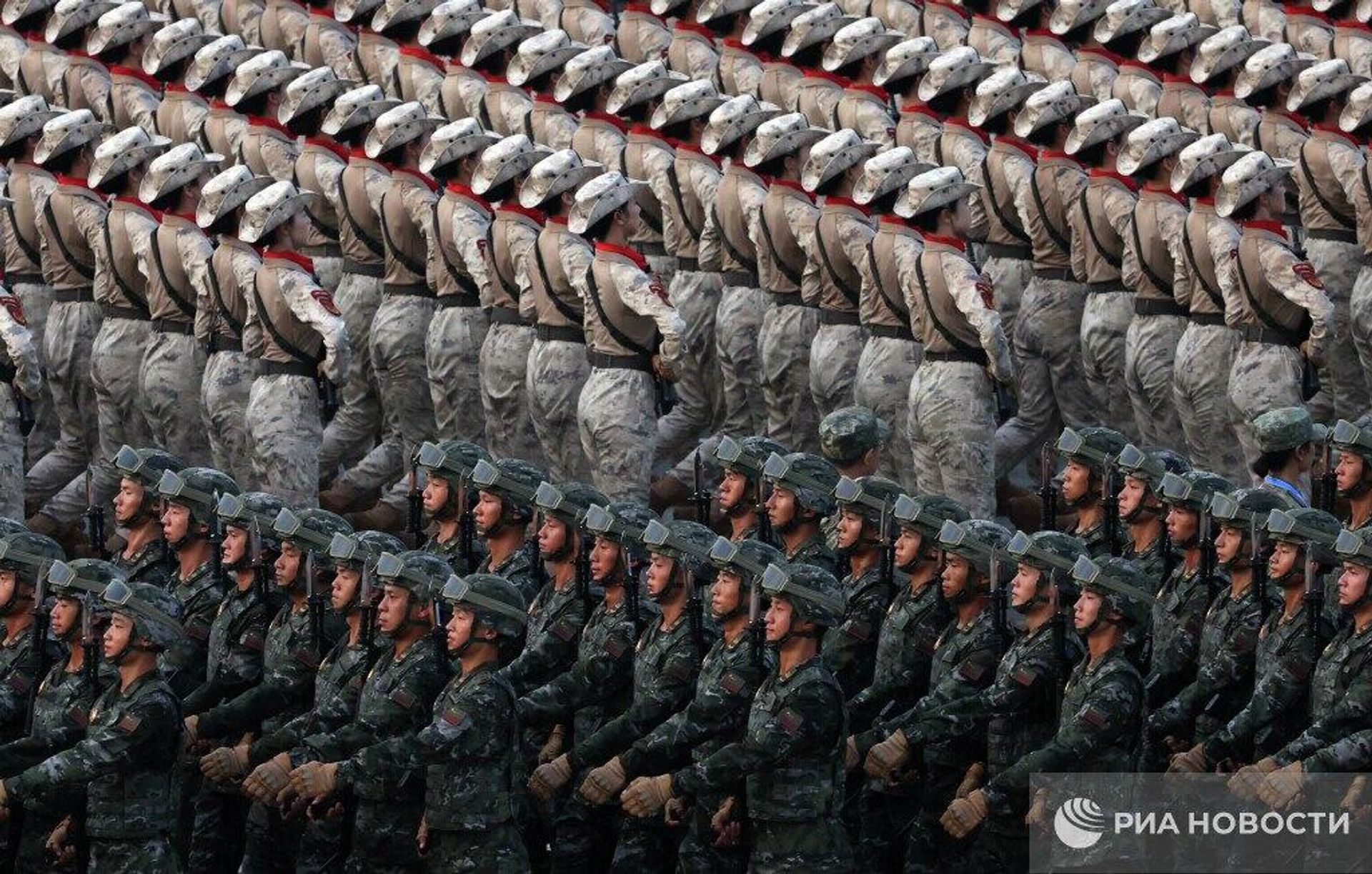 Военный парад по случаю 80-летия Победы в Войне сопротивления китайского народа японским захватчикам и в Мировой антифашистской войне (3 сентября 2025). Пекин - Sputnik Армения, 1920, 03.09.2025