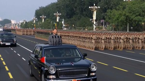 Смотр войск Си Цзиньпином - Sputnik Армения