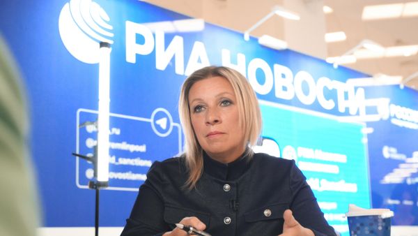 Официальный представитель МИД России Мария Захарова на ВЭФ-2025 (3 сентября 2025). Владивосток - Sputnik Армения