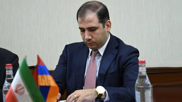 Էդուարդ Հակոբյան - Sputnik Արմենիա