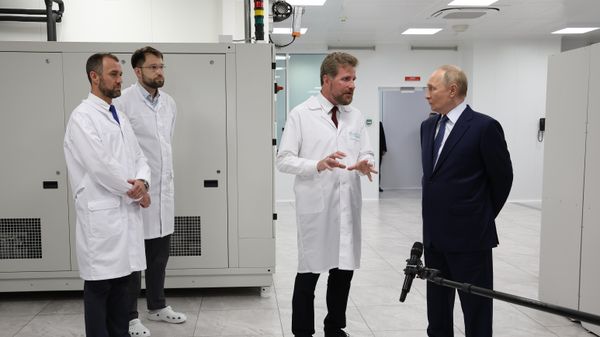 Президент Владимир Путин посетил университет Сириус - Sputnik Армения
