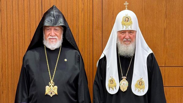 Встреча Католикоса Великого Дома Киликийского Арама I и Патриарха Московского и всея Руси Кирилла (17 сентября 2025). Астана - Sputnik Армения