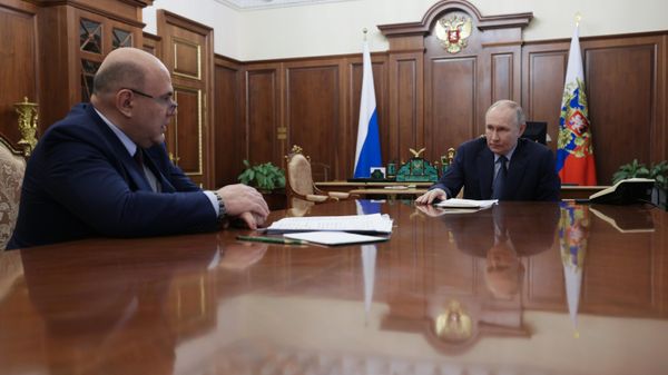 Президент Владимир Путин встретился с премьер-министром Михаилом Мишустиным - Sputnik Армения