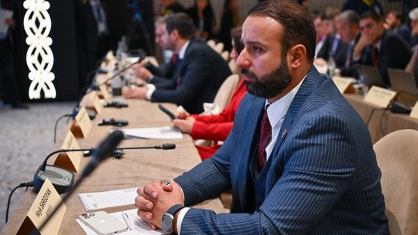 Айк Саркисян на 108-м двухдневном семинаре Роуз-Рот Парламентской Ассамблеи НАТО (22 сентября 2025). Еревaн - Sputnik Армения