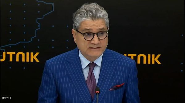 В Кыргызстане и Армении порядка 40-50 тыс мигрантов из Пакистана и Индии: Саркисян - Sputnik Армения