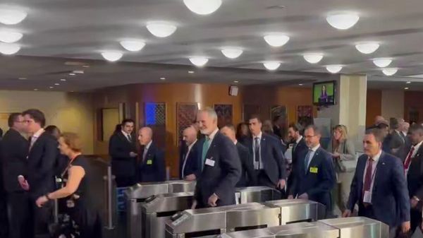 Участники Генассамблеи массово покидают штаб-квартиру ООН сразу после выступления Трампа - Sputnik Армения